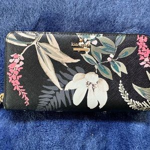 Kate Spade floral wallet